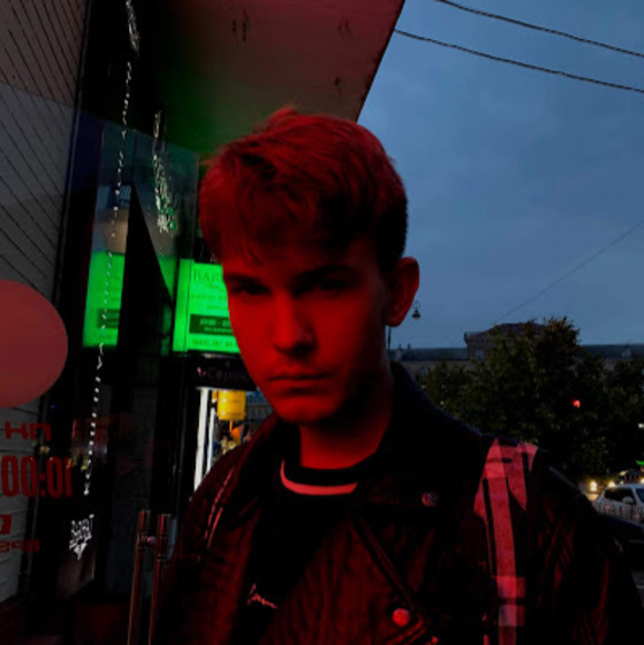 Meet your Posher, Daniel - Picture 1 of 1